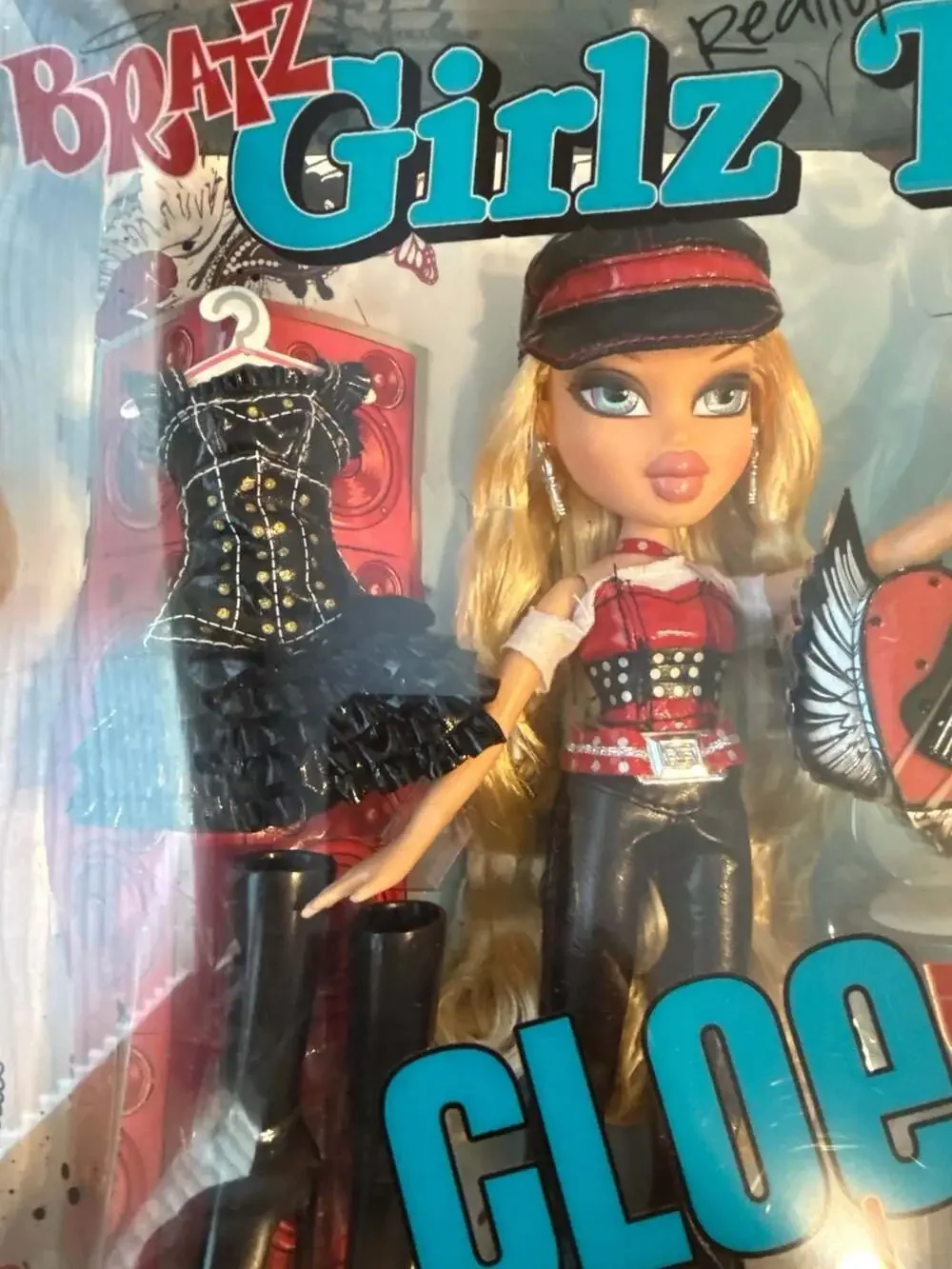 Bratz Girlz Really Rock! Cloe Rock Star Doll New In Box with Drums and Guitar